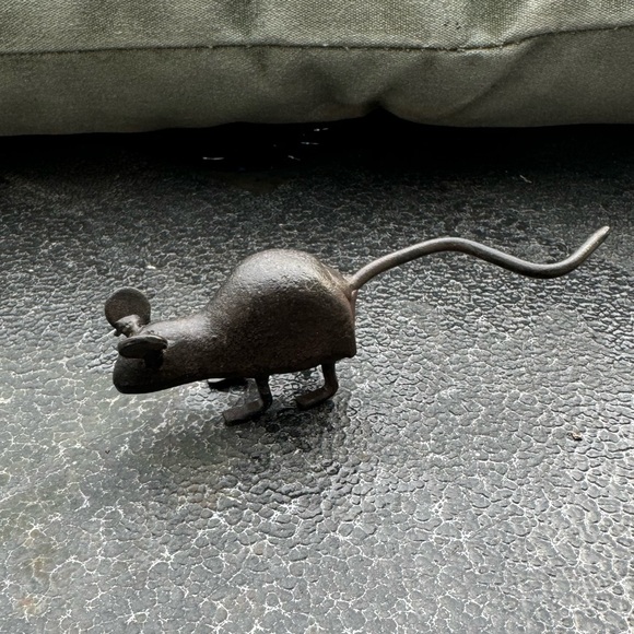 Cast iron mouse - Picture 1 of 3